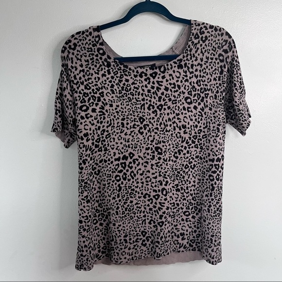 Apt. 9 Cheetah Leopard Animal Print Short Sleeve Knit Blouse Black Large - Picture 3 of 12